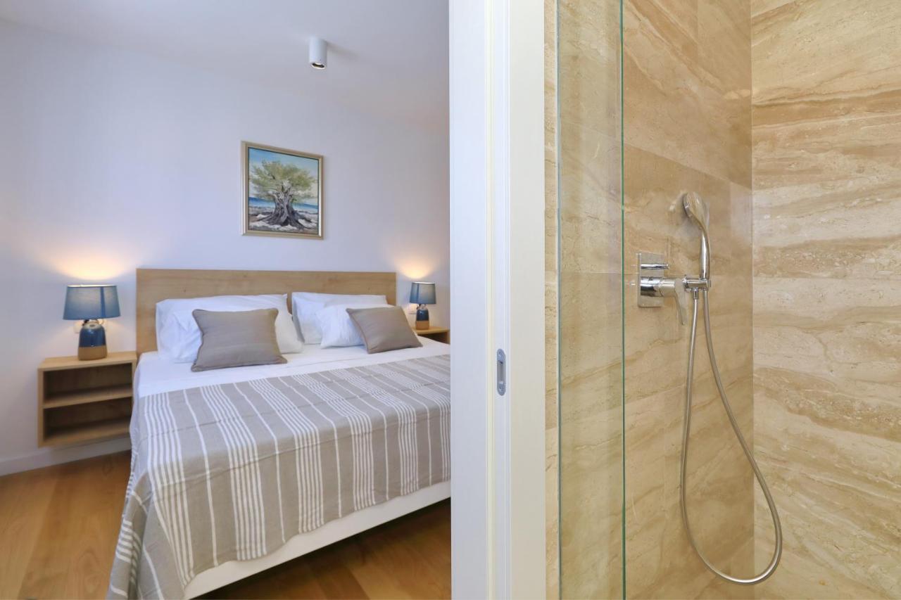 Penthouse Diem - Private Pool With Sea View Zadar Bagian luar foto
