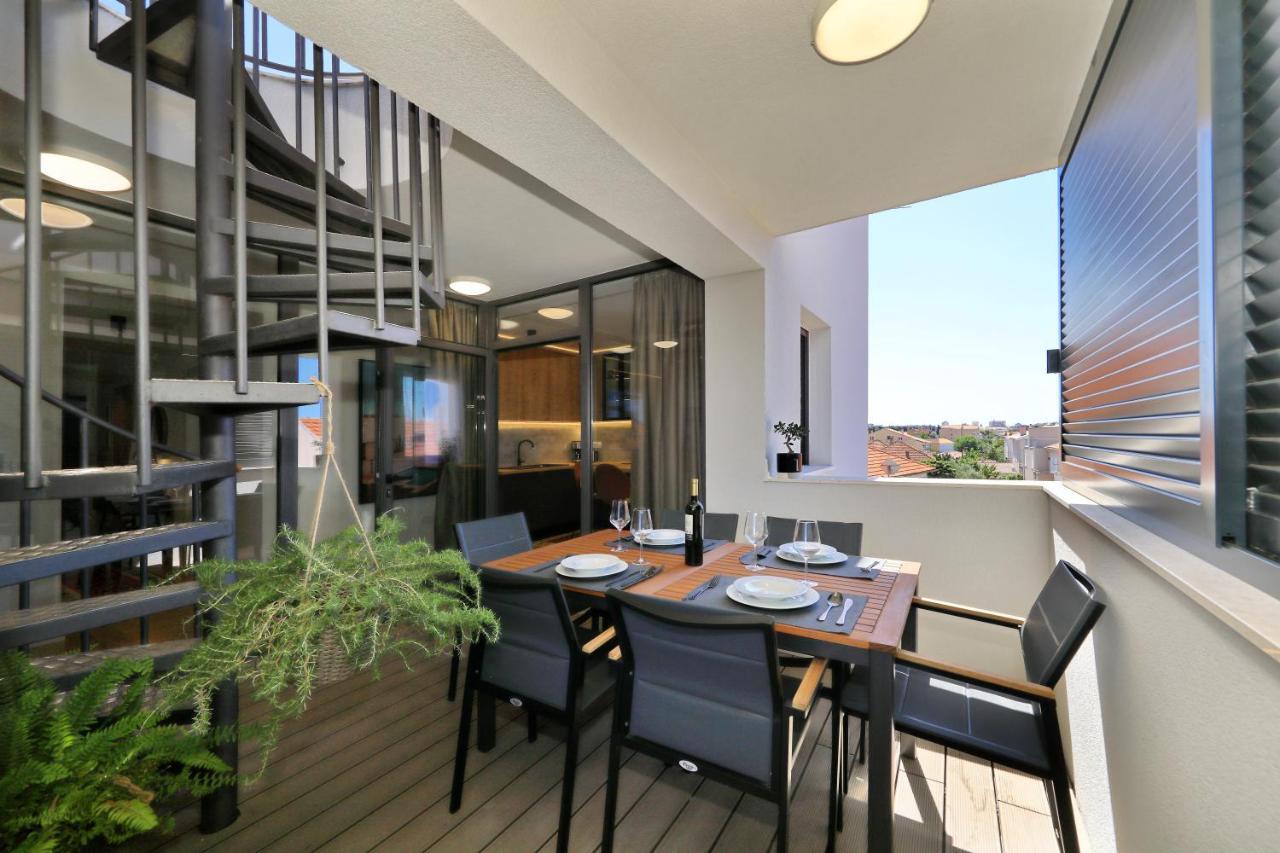 Penthouse Diem - Private Pool With Sea View Zadar Bagian luar foto