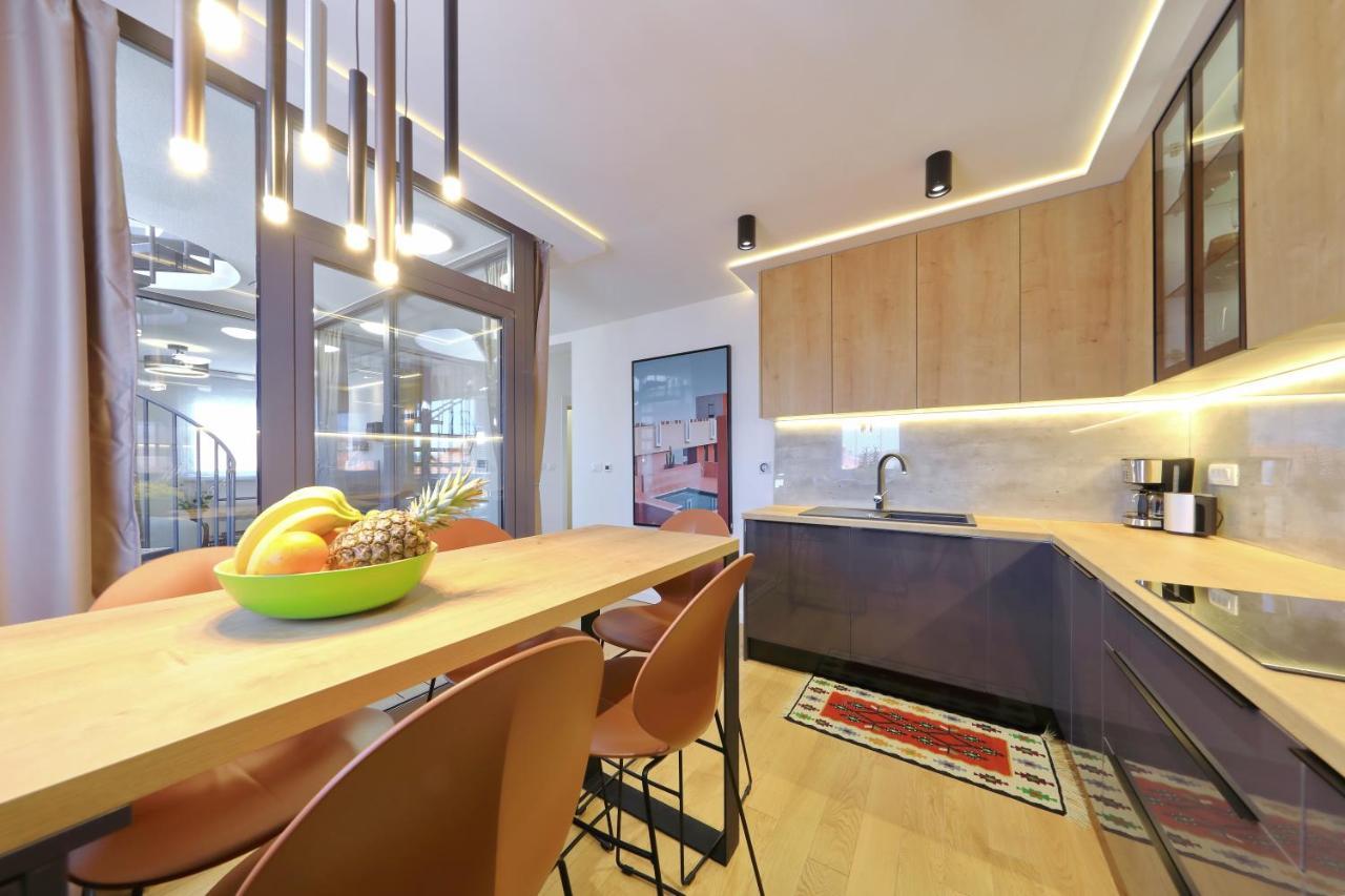 Penthouse Diem - Private Pool With Sea View Zadar Bagian luar foto