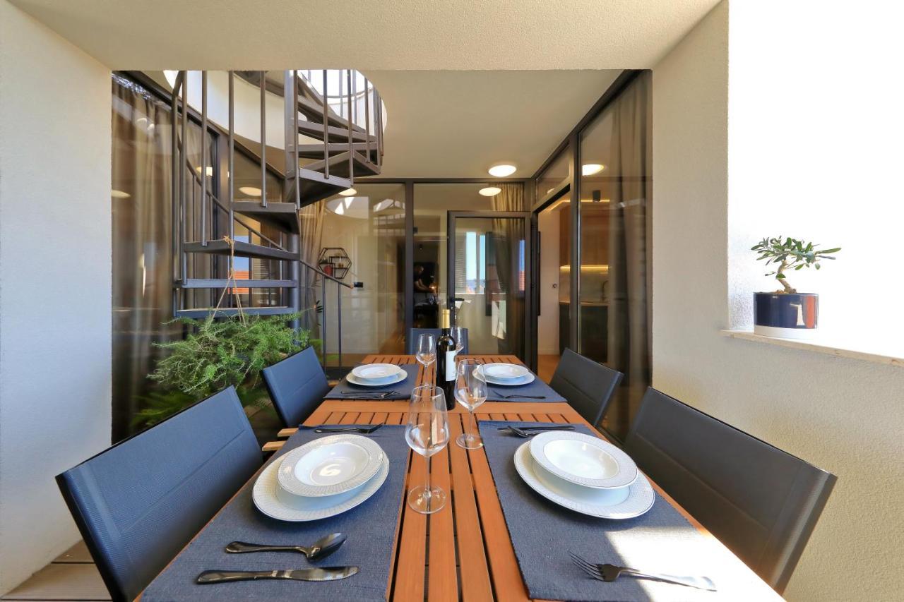 Penthouse Diem - Private Pool With Sea View Zadar Bagian luar foto