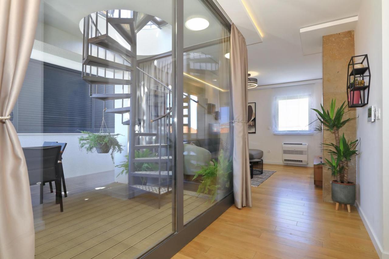 Penthouse Diem - Private Pool With Sea View Zadar Bagian luar foto