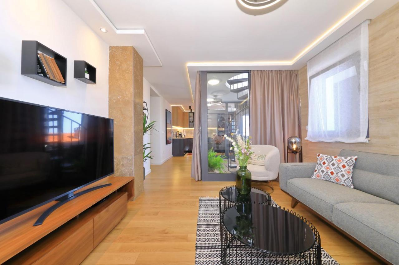 Penthouse Diem - Private Pool With Sea View Zadar Bagian luar foto